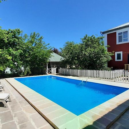 Family Holiday Home. クサール エクステリア 写真