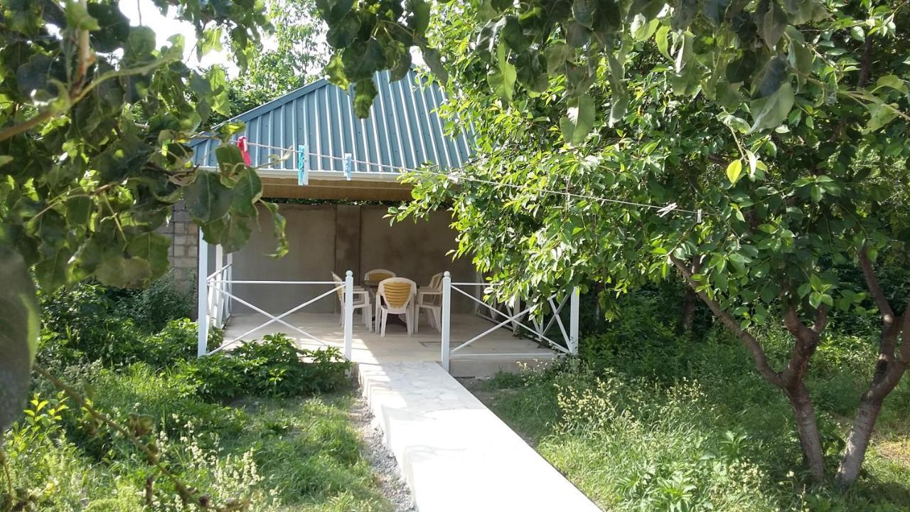 Family Holiday Home. クサール エクステリア 写真